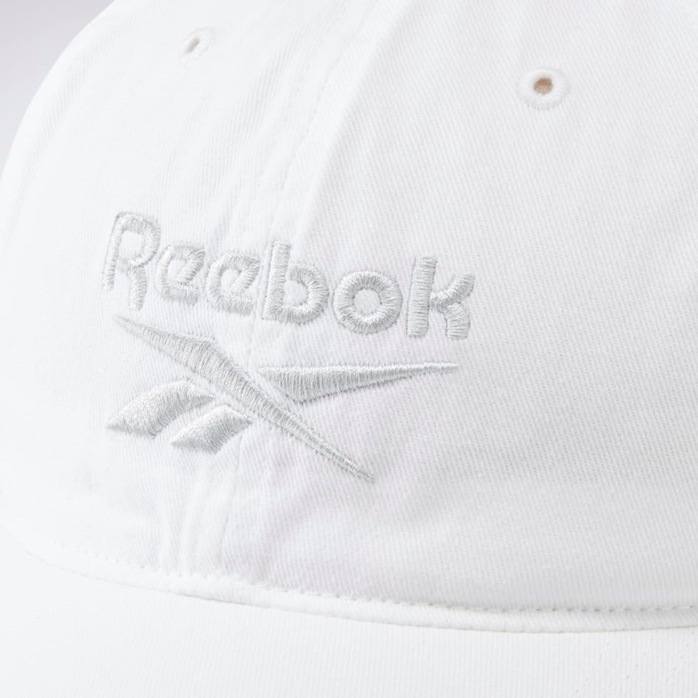 Reebok Active Foundation Badge Hat White | GN8404