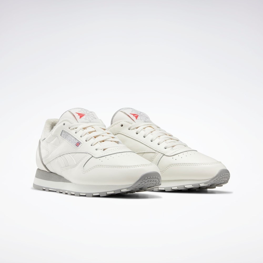 Reebok Classic Leather 1983 Vintage Shoes Chalk / Chalk / Vector Red | GX0281