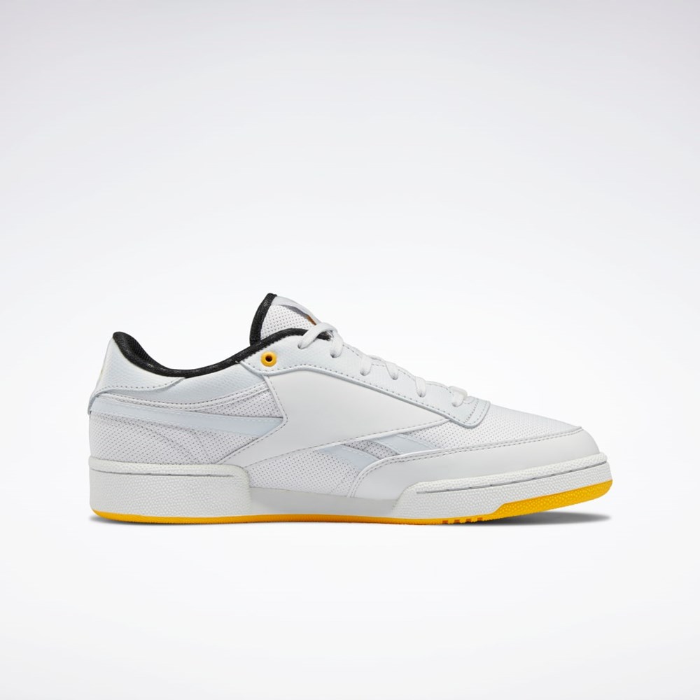 Reebok Jurassic World Club C Revenge Shoes Spirit White / Silver Met. / Track Gold | HQ6205