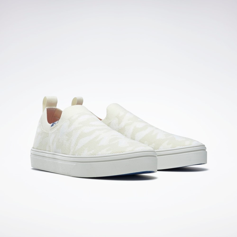 Reebok OnLux Slip-On Shoes Chalk / Classic White / White | GZ6384